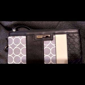 Nine West wristlet
